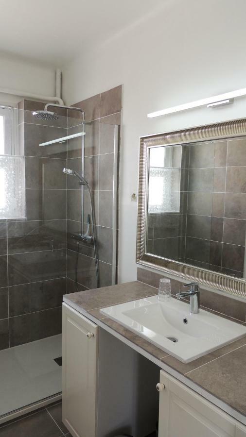 Appartement Avec Vue Panoramique Виши Екстериор снимка